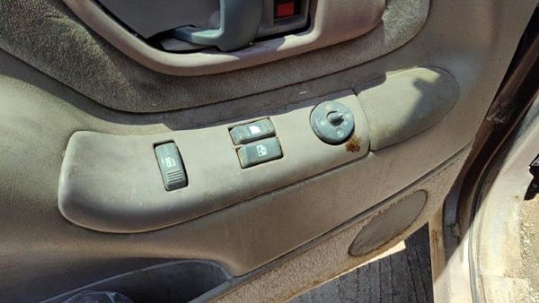 95-05 Silverado 2500 Driver Left Front Power Window Master Control Switch Oem — photo 3