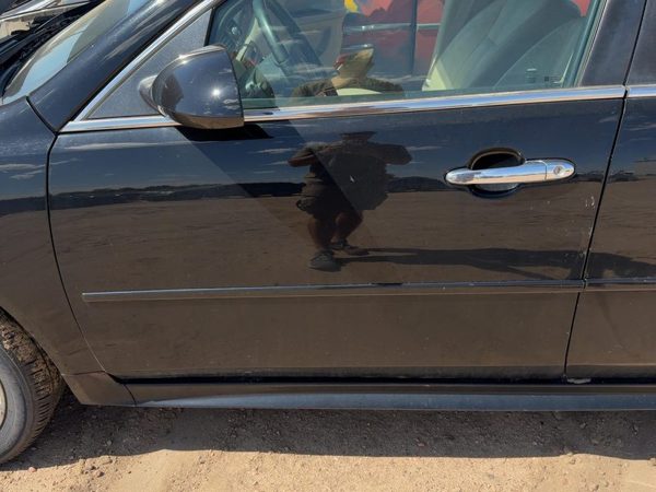 2010 Chevrolet Impala Front Door LH Black 41U — photo 2