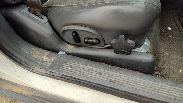 00-05 Buick Lesabre Passenger Right Power Seat Track With Motors Only Oem — photo 6