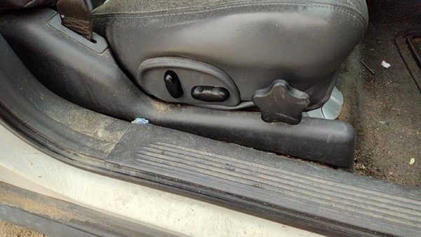 00-05 Buick Lesabre Passenger Right Power Seat Track With Motors Only Oem — photo 5