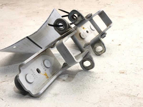 2014 Ford F250 Super Duty Pair Of Rear Door Hinges Passenger Right Crew Cab — photo 5