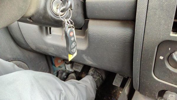 2002 Jeep Liberty Lower Dash Under Column Knee Bolster Trim Panel Oem Gray M5dv — photo 3