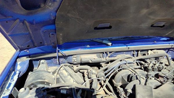 2004-2006 Ford Ranger Windshield Wiper Cowl Vent Trim Panel Oem Cover — photo 4