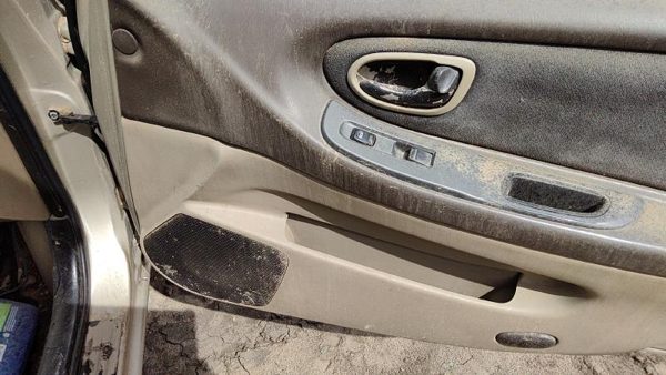 2000-2001 Nissan Maxima Passenger Right Front Door Trim Panel With Switches Tan — photo 5