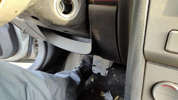 2007-2009 Lincoln Mkz Lower Dash Under Column Knee Bolster Trim Panel Black Mw — photo 3