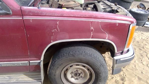 1988 GMC Sierra Fender RH 2500 Red — photo 1