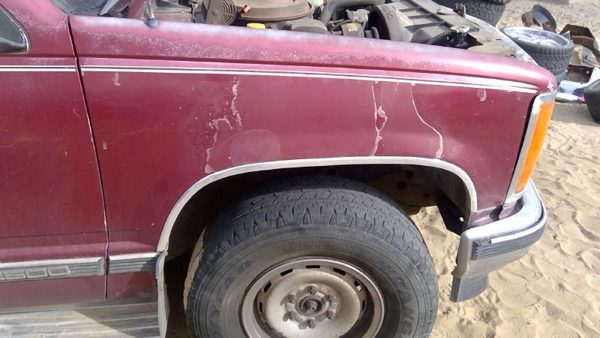 1988 GMC Sierra Fender RH 2500 Red — photo 4