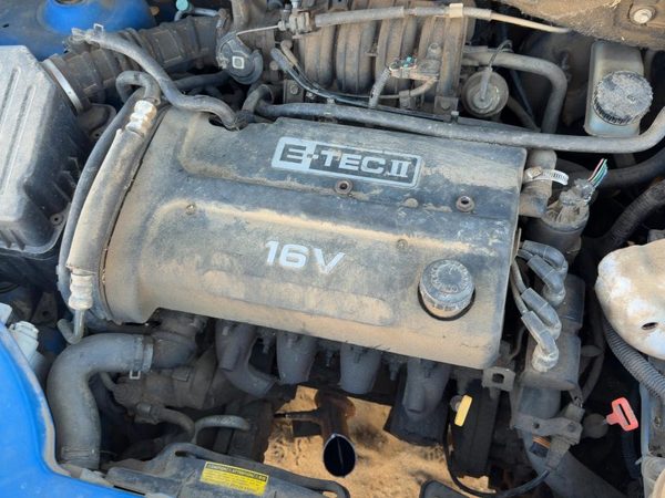 2004-2005 Chevy Aveo Cylinder Head Assembly Oem 1.6L 96389035 — photo 1
