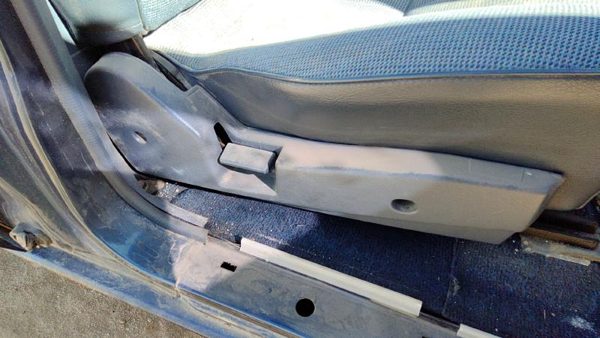 93-95 Nissan Pathfinder Passenger Right Side Seat Trim Panel Oem Blue — photo 4