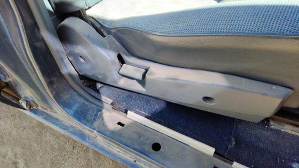 93-95 Nissan Pathfinder Passenger Right Side Seat Trim Panel Oem Blue — photo 5