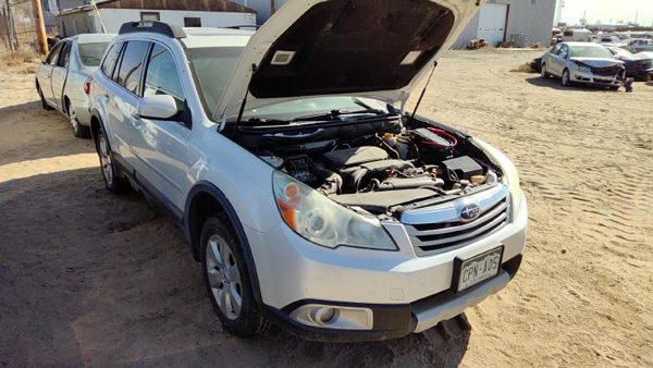 2012 Subaru Legacy — vehicle photo 2