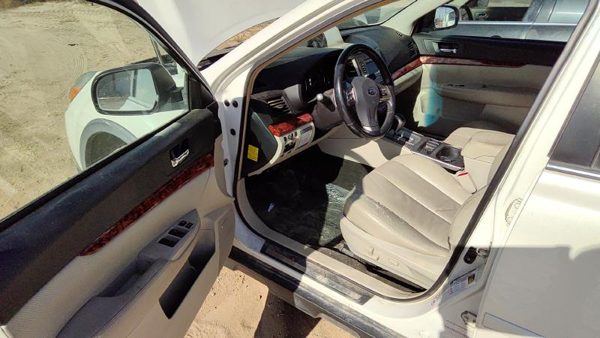 2012 Subaru Legacy — vehicle photo 5