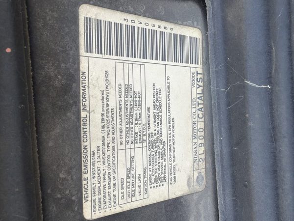 1998 Nissan Maxima — vehicle photo 9