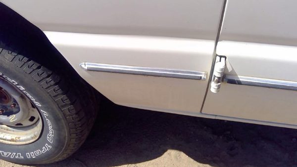 1993 Ford Van E150 Passenger Right Rear Moulding On Quarter Panel Oem — photo 1