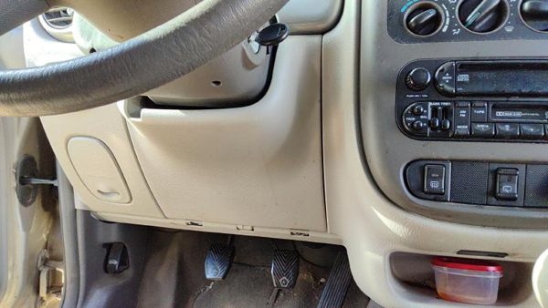 01-05 Pt Cruiser Lower Dash Under Column Knee Bolster Trim Panel Fl Taupe — photo 2