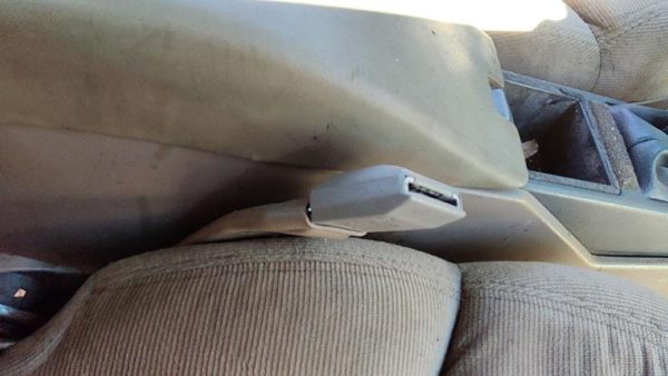 88-96 Grand Prix Passenger Right Front Seat Belt Buckle Receiver Oem Tan 2 Door — photo 1