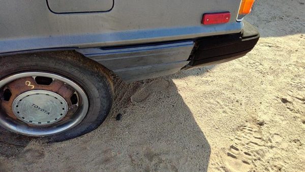 1984-1986 Toyota Camry Driver Left Rear Moulding On Quarter Panel Oem Gray — photo 5