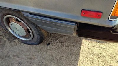 1984-1986 Toyota Camry Driver Left Rear Moulding On Quarter Panel Oem Gray