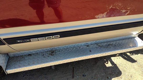 88-94 Gmc Sierra 2500 Driver Left Front Moulding From Door Oem Trim Strip — photo 2