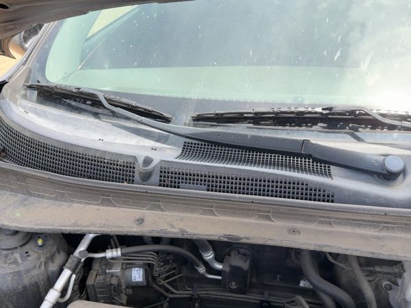 2013 Kia Sportage Wiper Arm RH Black 9P — photo 2