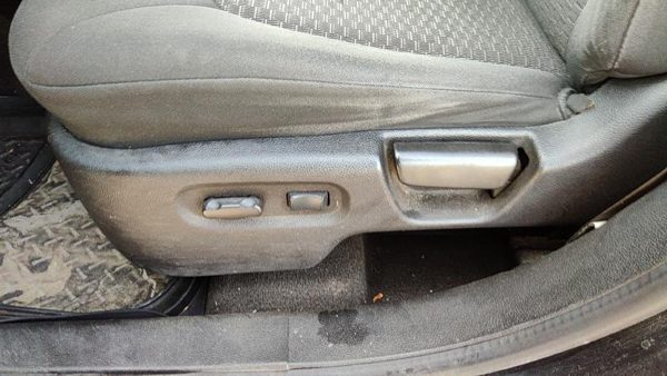 07-11 Chevy Hhr Driver Left Side Power Seat Switch With Trim Panel Oem Black 19B — photo 1