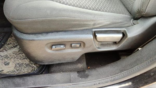 07-11 Chevy Hhr Driver Left Side Power Seat Switch With Trim Panel Oem Black 19B — photo 3