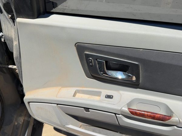 04-06 Cadillac Srx Passenger Right Front Door Trim Panel With Switches Gray 132 — photo 5