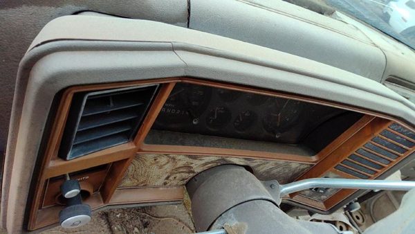 1981 Chevrolet Malibu Dash Panel — photo 3