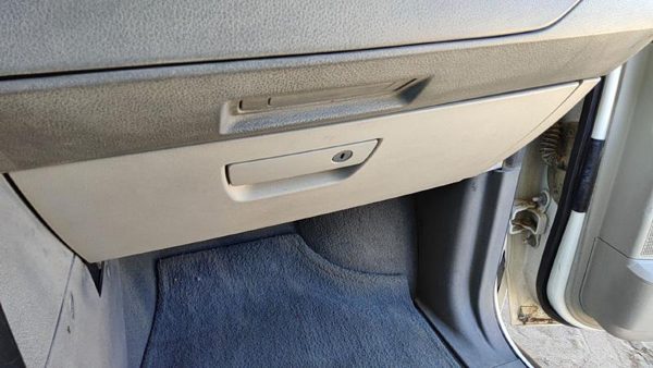 08-10 Dodge Grand Caravan Glove Box Assembly Complete Door With Latch Gray Ds — photo 2