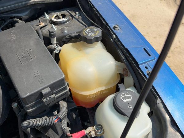 02-07 Vue Redline Coolant Reservoir Radiator Overflow Tank Bottle Oem 3.5L — photo 1