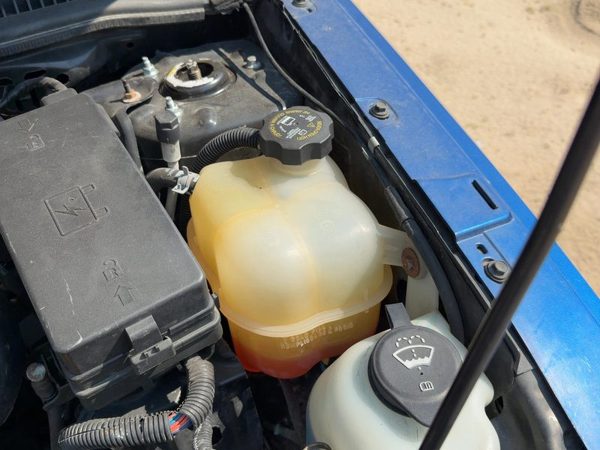 02-07 Vue Redline Coolant Reservoir Radiator Overflow Tank Bottle Oem 3.5L — photo 2
