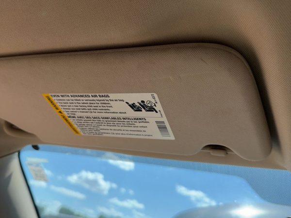 06-16 Chevy Impala Driver Left Sun Visor Oem Without Illumination Neutral 522 — photo 1