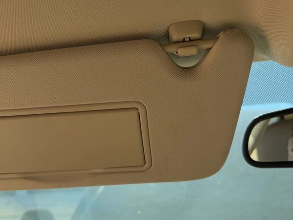 06-16 Chevy Impala Driver Left Sun Visor Oem Without Illumination Neutral 522 — photo 4