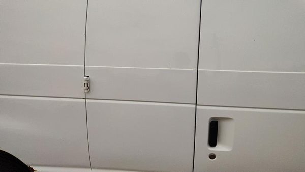 1996 Ford Van Rear Door RH White — photo 2