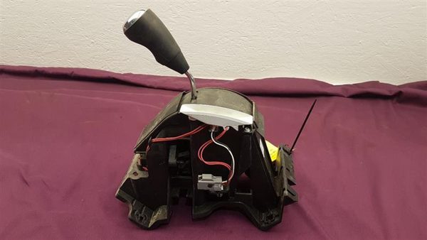 07 Dodge Caliber Floor Shifter Lever Assembly Shift Unit Automatic Transmission — photo 1