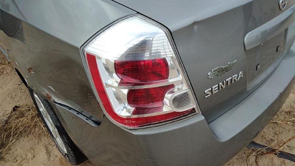 2007-2009 Nissan Sentra Driver Left Tail Light Brake Lamp Oem Rear 2.0L — photo 1