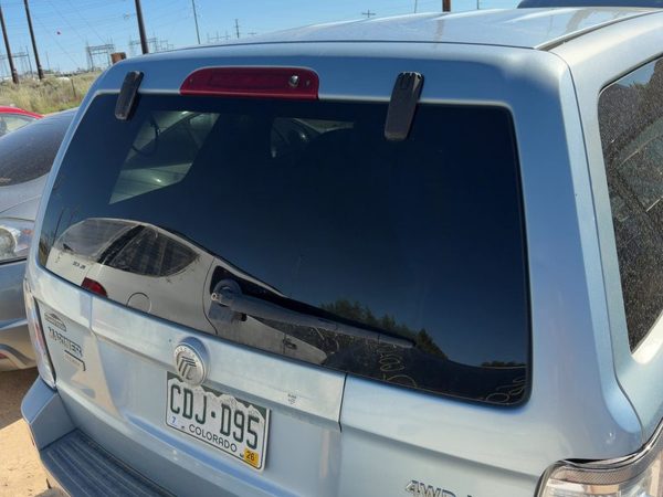 08-11 Mercury Mariner Back Glass Rear Window Oem Privacy Tint 3 Holes In Glass — photo 3