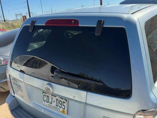 08-11 Mercury Mariner Back Glass Rear Window Oem Privacy Tint 3 Holes In Glass — photo 2