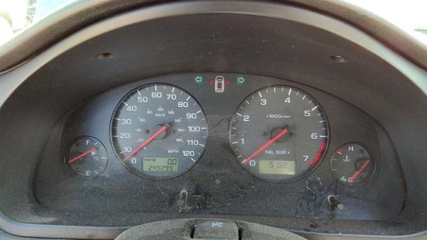 2001-2002 Subaru Legacy Speedometer Cluster Instrument Gauges Panel Oem Dash Mt — photo 1
