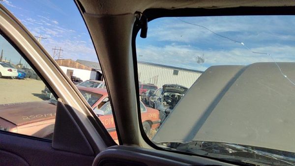 01-07 Silverado 1500 Driver Left A Pillar Trim Windshield Post Panel Oem 52D Tan — photo 3