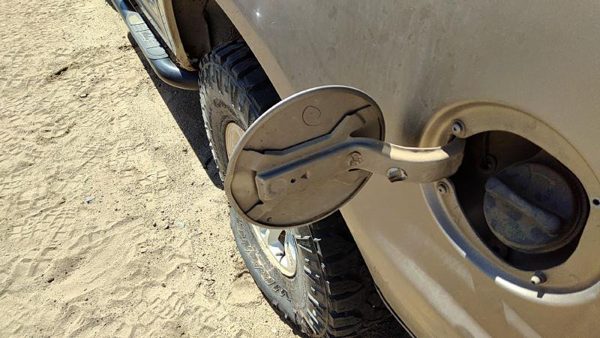 97-17 Expedition Fuel Tank Door With Hinge Gas Lid Oem Filler Arizona Beige Aq — photo 3