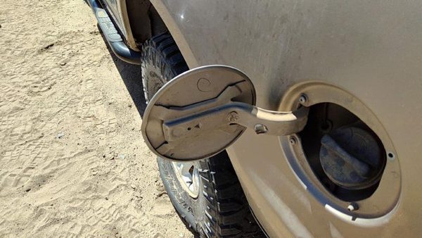 97-17 Expedition Fuel Tank Door With Hinge Gas Lid Oem Filler Arizona Beige Aq — photo 4