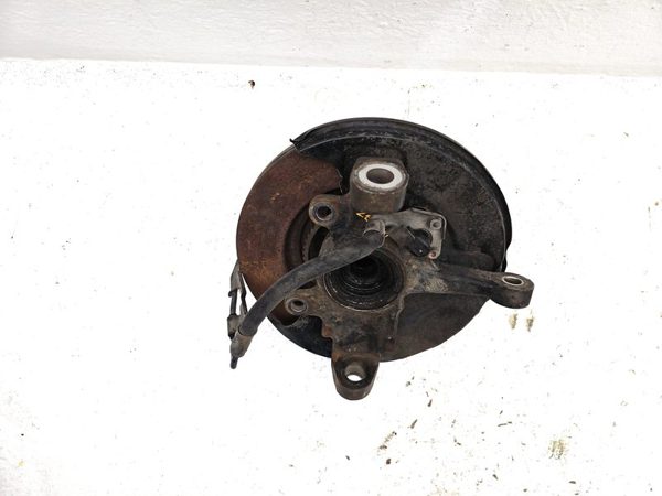 96-01 Passport Driver Left Front Spindle Steering Knuckle With Wheel Hub 4X4 — photo 7