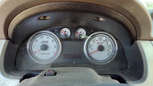 2010-2011 Ford Focus Speedometer Cluster Instrument Gauges Panel Oem Dash — photo 1