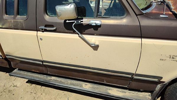 1988 Ford F150 Front Door RH Brown — photo 2