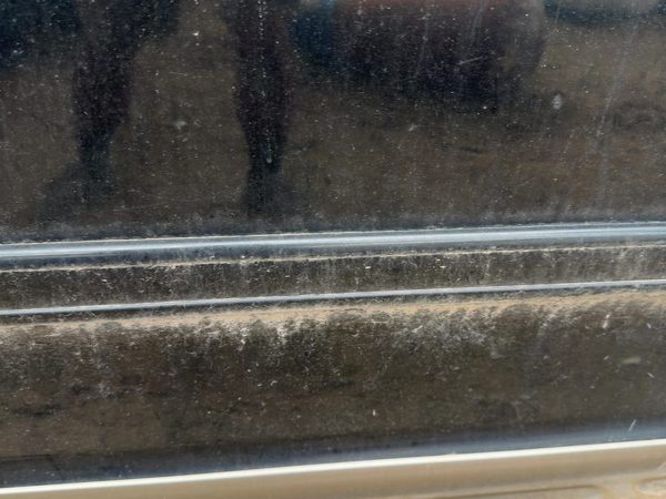 97-02 Ford Expedition Passenger Right Rear Upper Moulding From Door Oem Black — photo 5