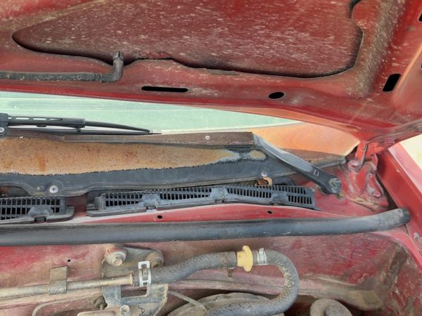 1987-1988 Toyota FX Windshield Wiper Cowl Vent Trim Panel OEM Cover — photo 2