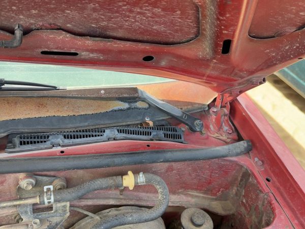 1987-1988 Toyota FX Windshield Wiper Cowl Vent Trim Panel OEM Cover — photo 7