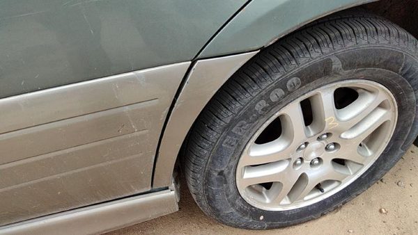 03-04 Legacy Outback Driver Left Rear Moulding On Quarter Panel Oem — photo 2