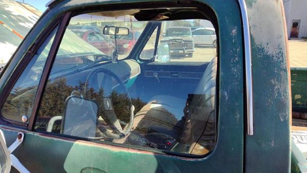 1973-1980 Silverado C10 Driver Left Front Side Window Door Glass Oem 4952Gt — photo 1